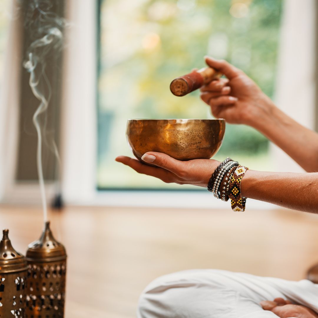 Top 10 Benefits of Burning Incense