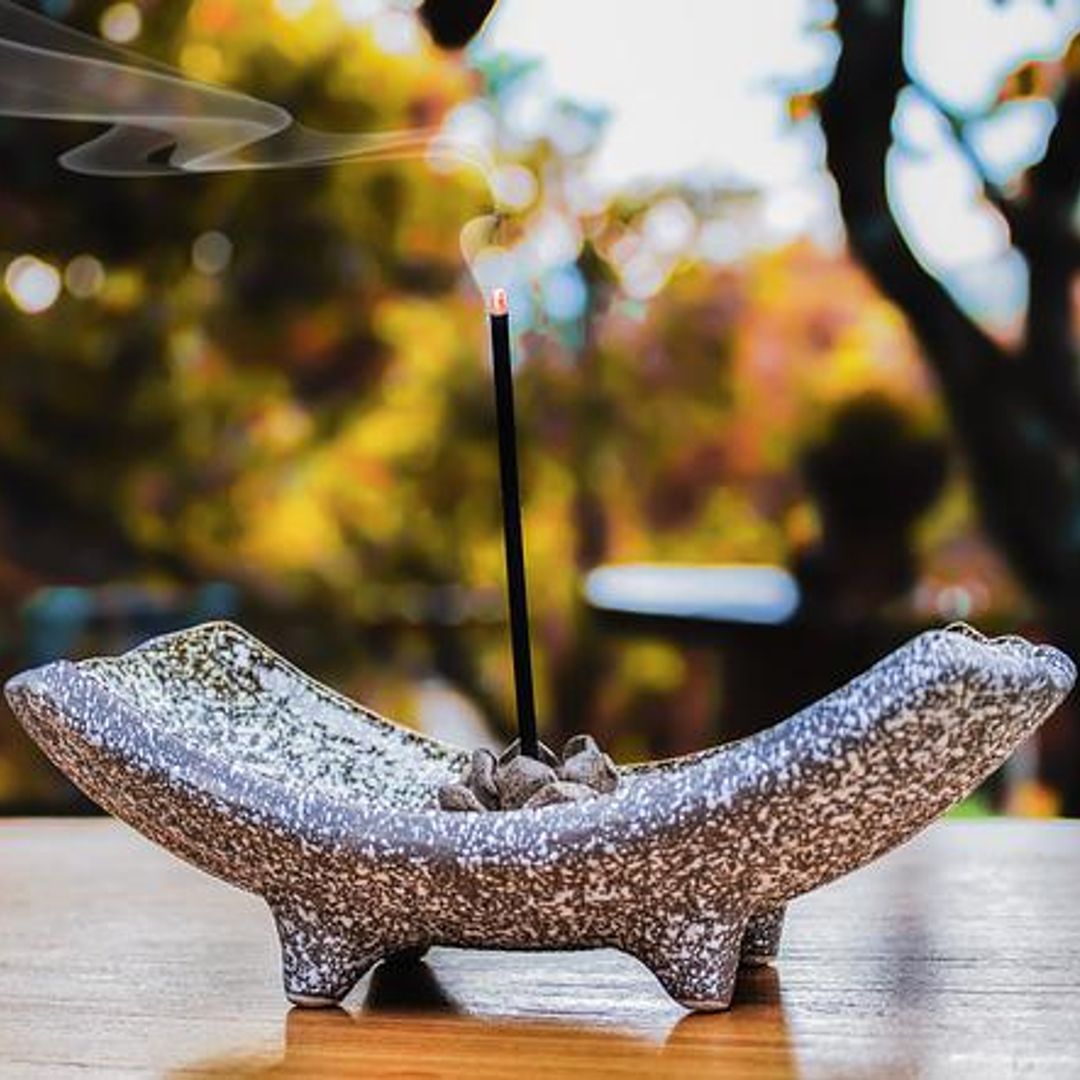 Top 10 Benefits of Burning Incense